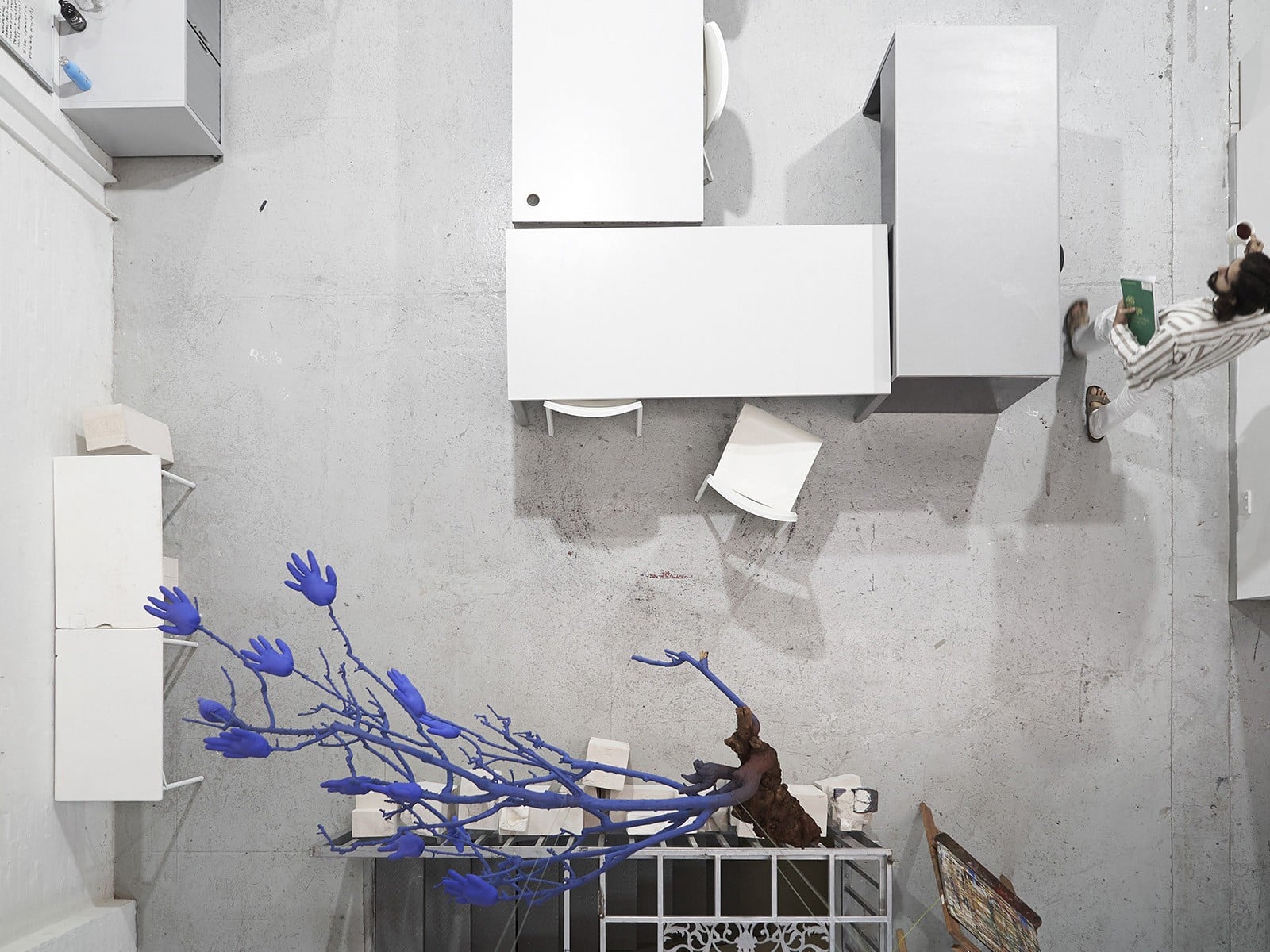 Campus and student work for Enrolment deadline at LCAD